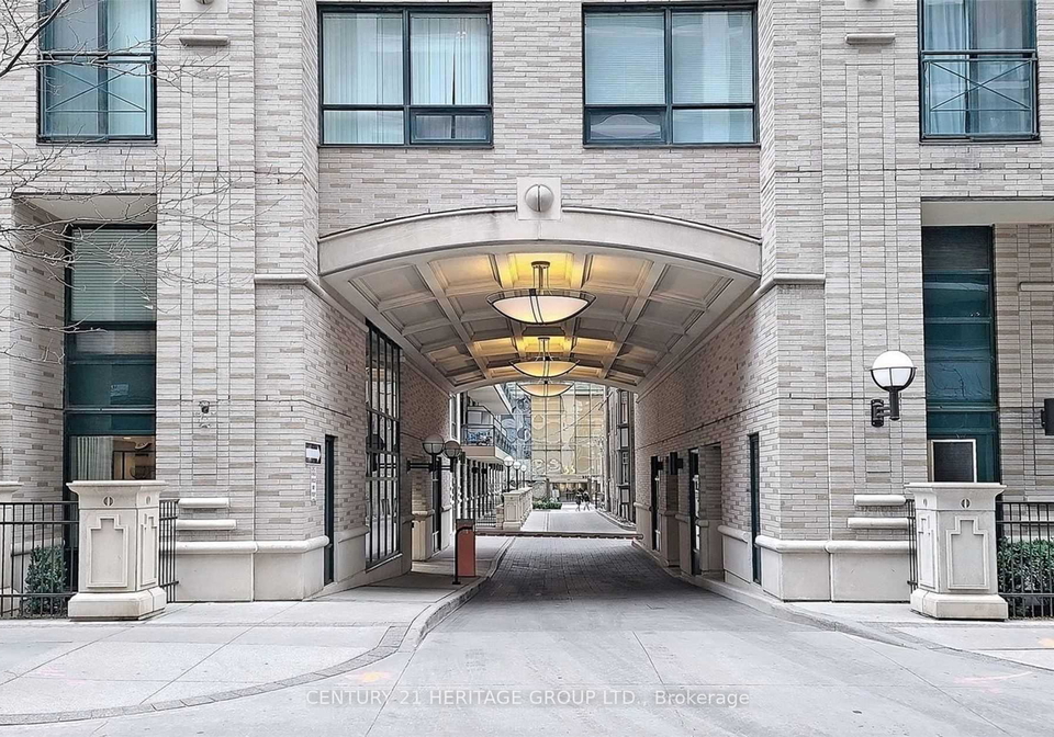 35-hayden-street-toronto-ontario-c13137422