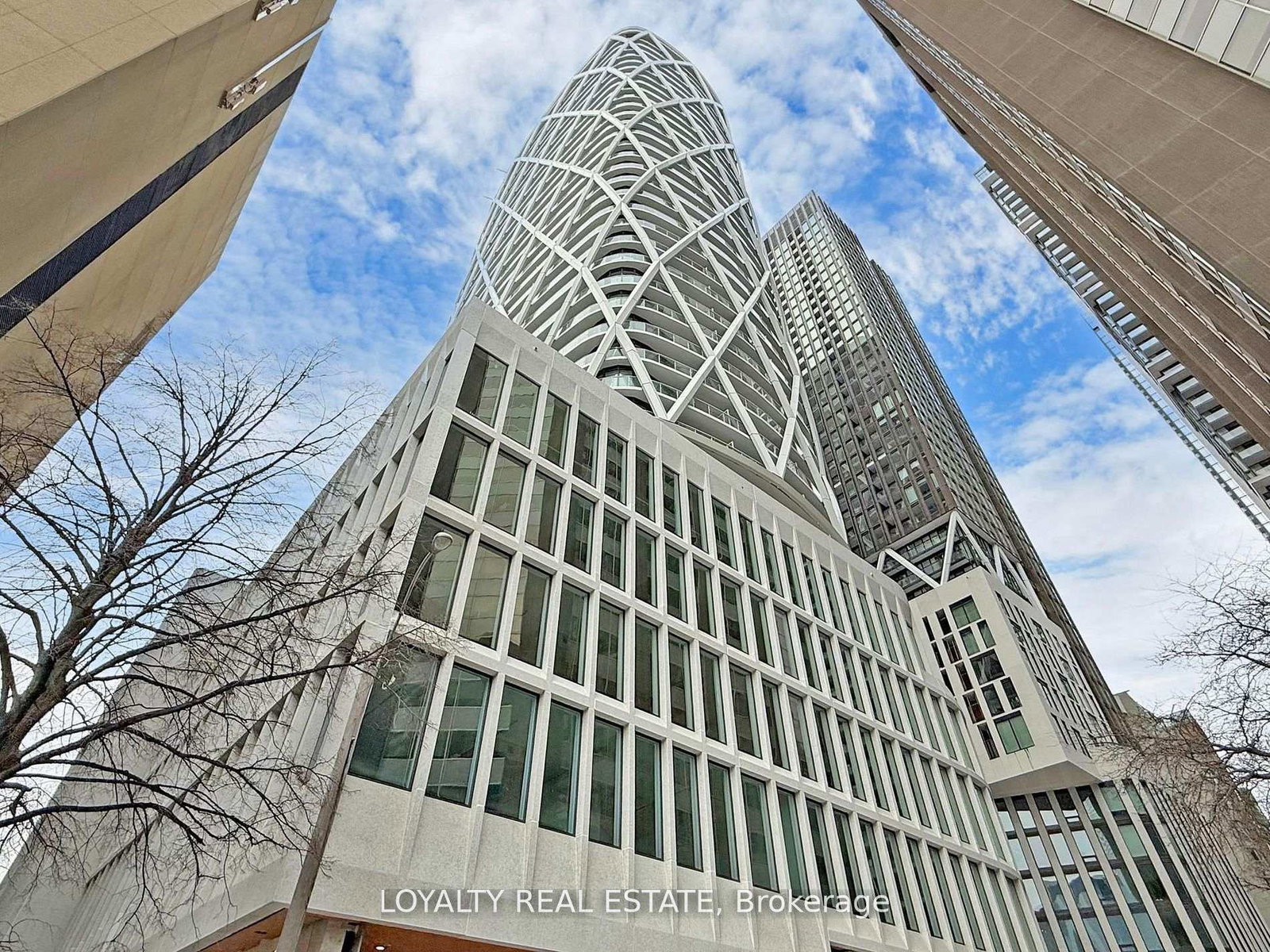 230-simcoe-street-toronto-ontario-c13137458