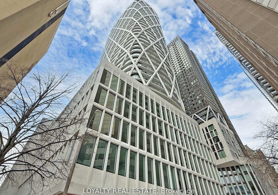 230-simcoe-street-toronto-ontario-c13137458