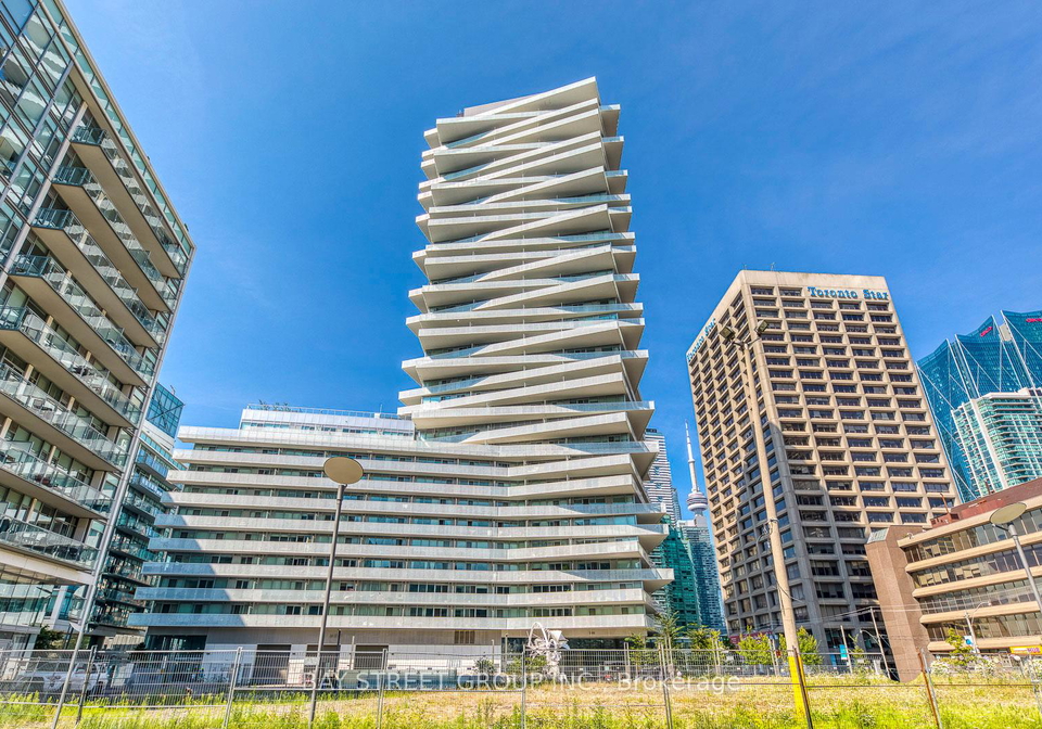15-queens-quay-e-toronto-ontario-c13137506