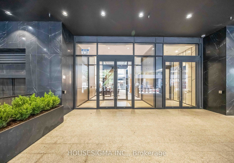488-university-avenue-toronto-ontario-c13137666