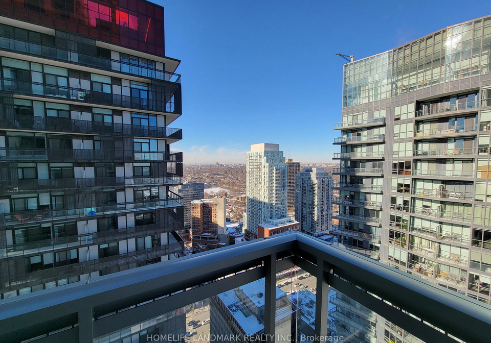 39-roehampton-avenue-toronto-ontario-c13137804