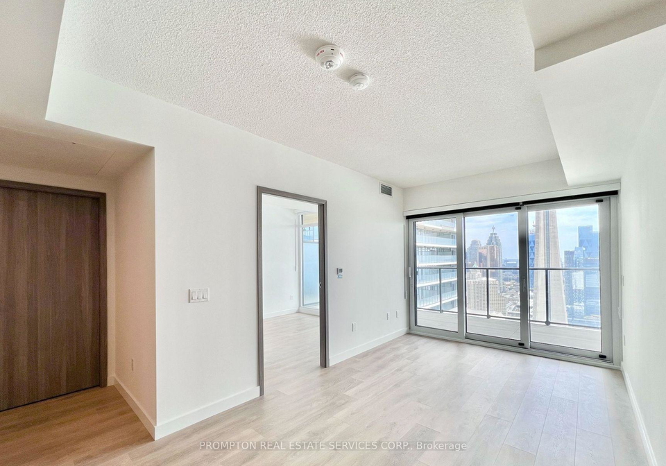 3-concord-cityplace-way-toronto-ontario-c13137822