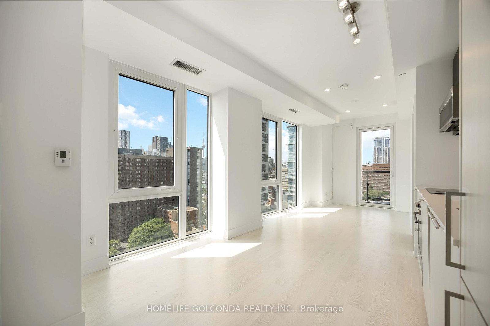 308-jarvis-street-toronto-ontario-c13137892