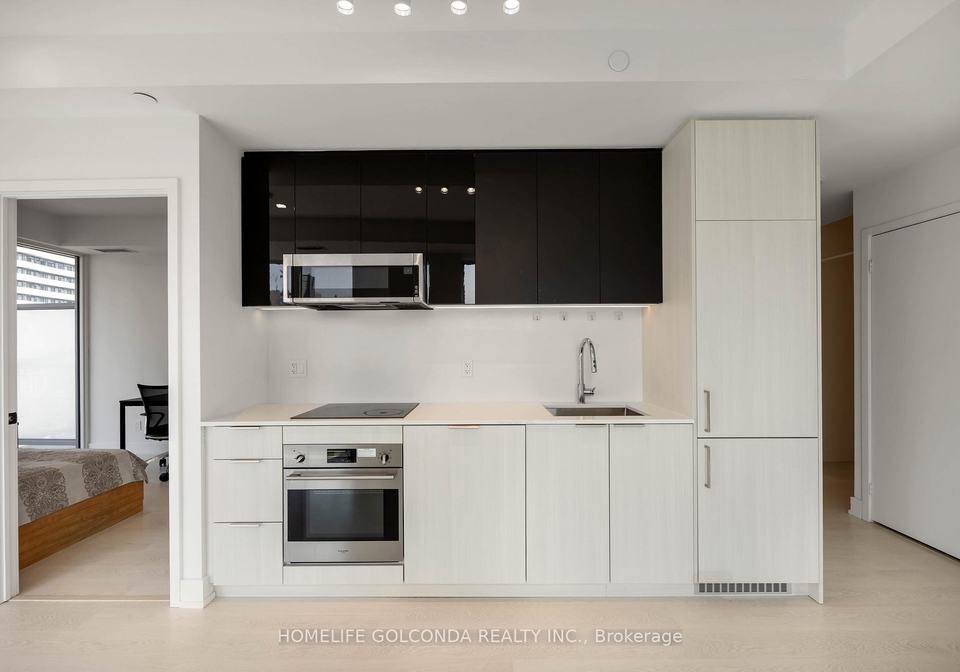 308-jarvis-street-toronto-ontario-c13137892