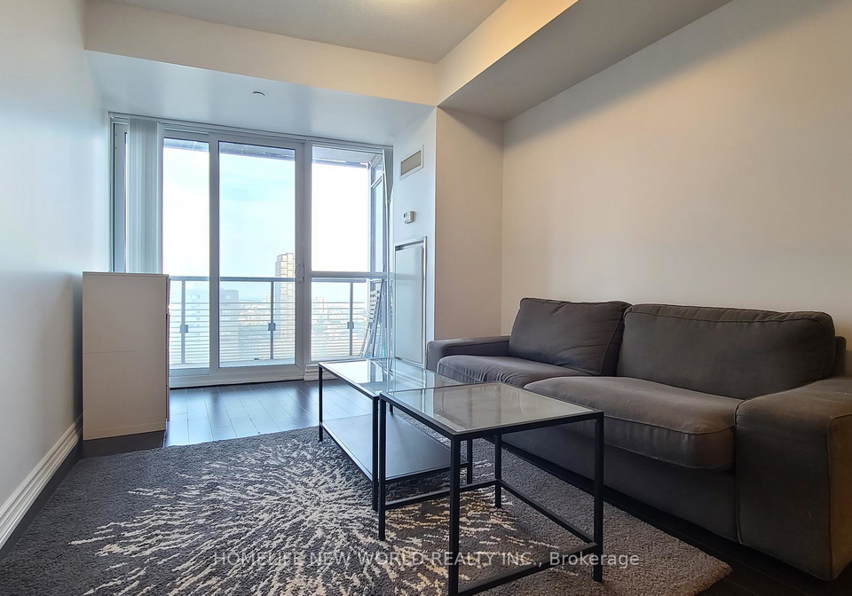 386-yonge-street-toronto-ontario-c13137896
