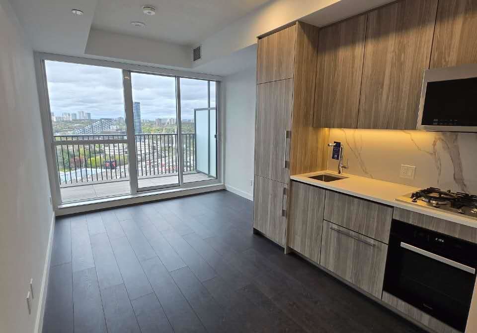 18-esther-shiner-boulevard-north-york-ontario-c13137932