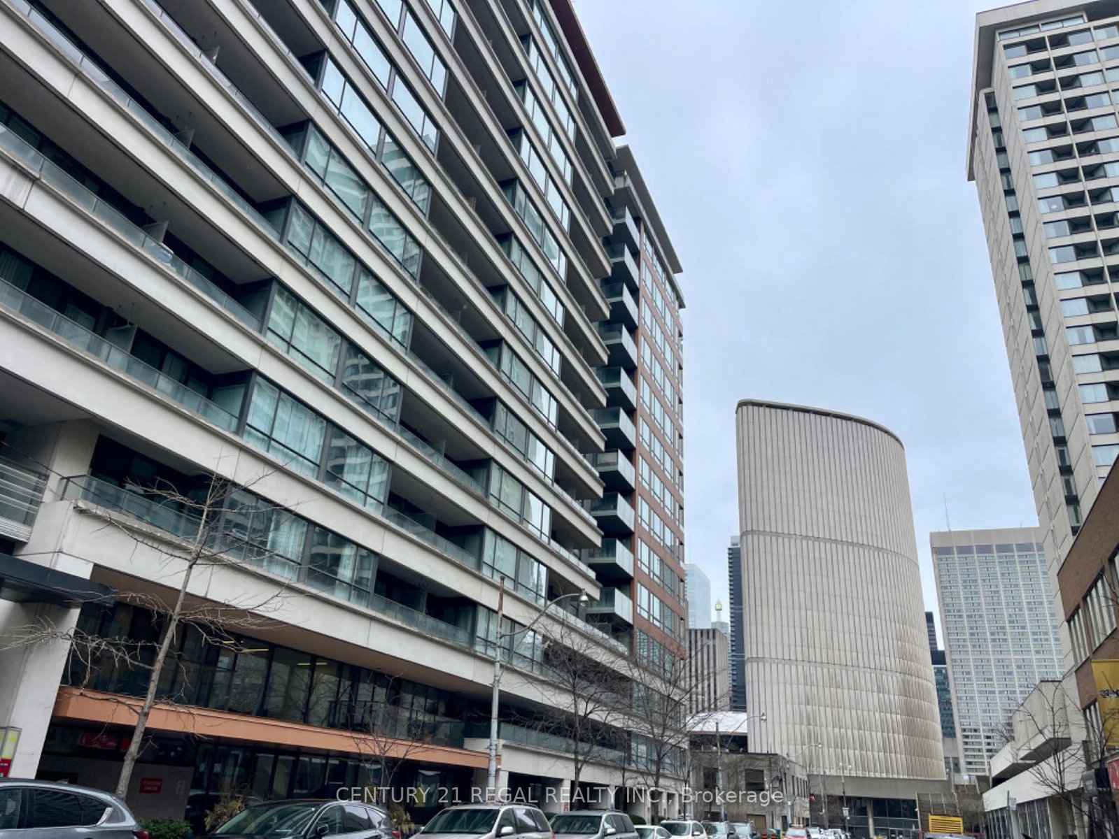 111-elizabeth-street-toronto-ontario-c13137942