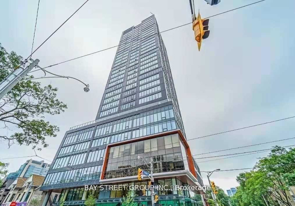 203-college-street-toronto-ontario-c13137968
