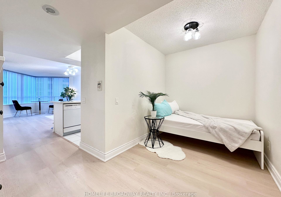 15-northtown-way-north-york-ontario-c13137998