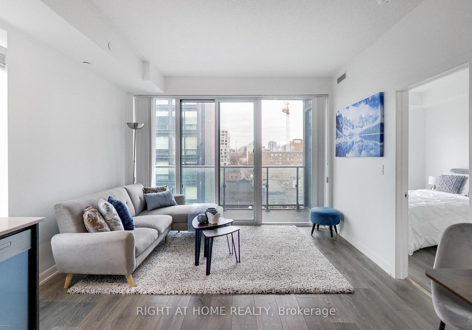 435-richmond-street-w-toronto-ontario-c13138088