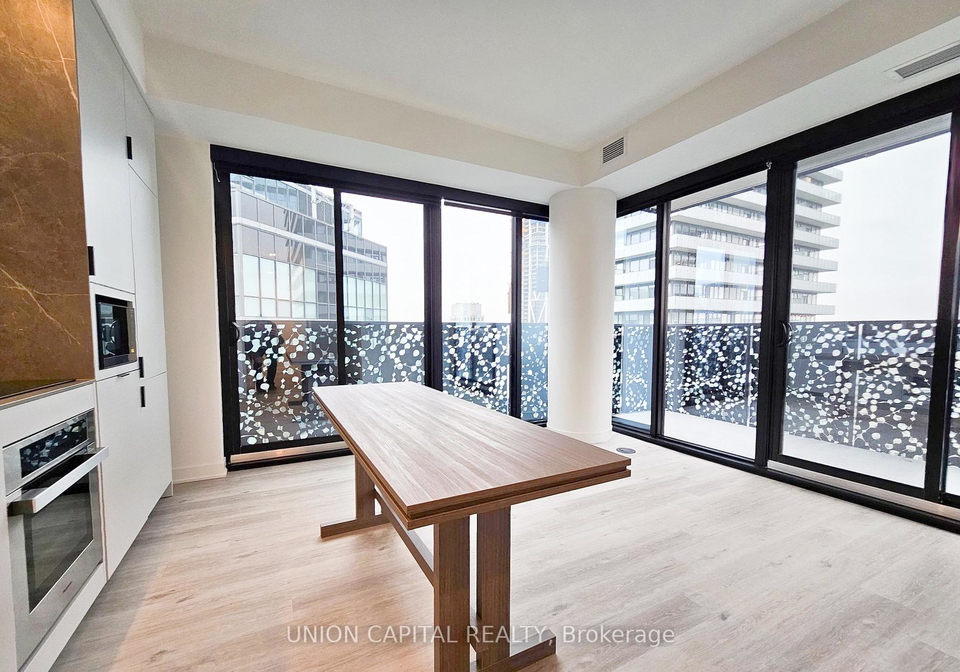 55-charles-street-toronto-ontario-c13138124