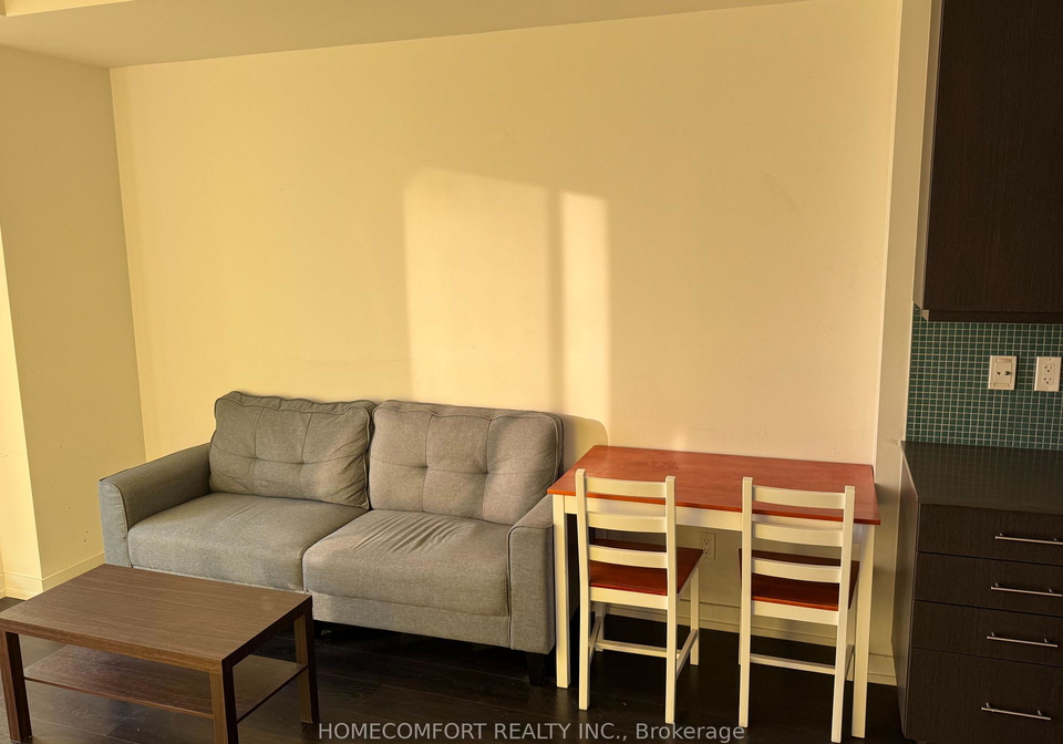 297-college-street-toronto-ontario-c13138136