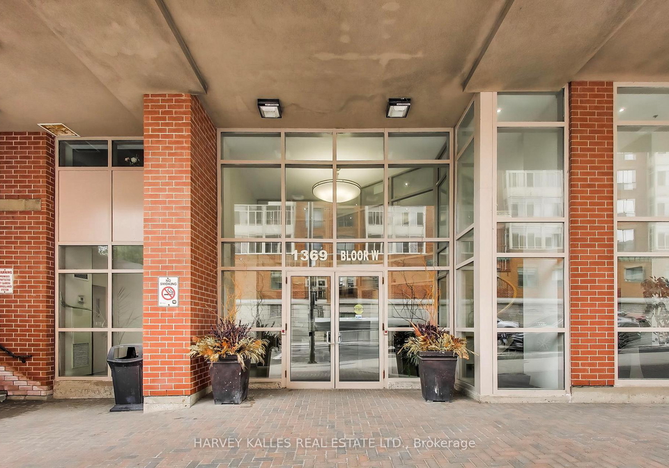 1369-bloor-street-w-toronto-ontario-c13138756