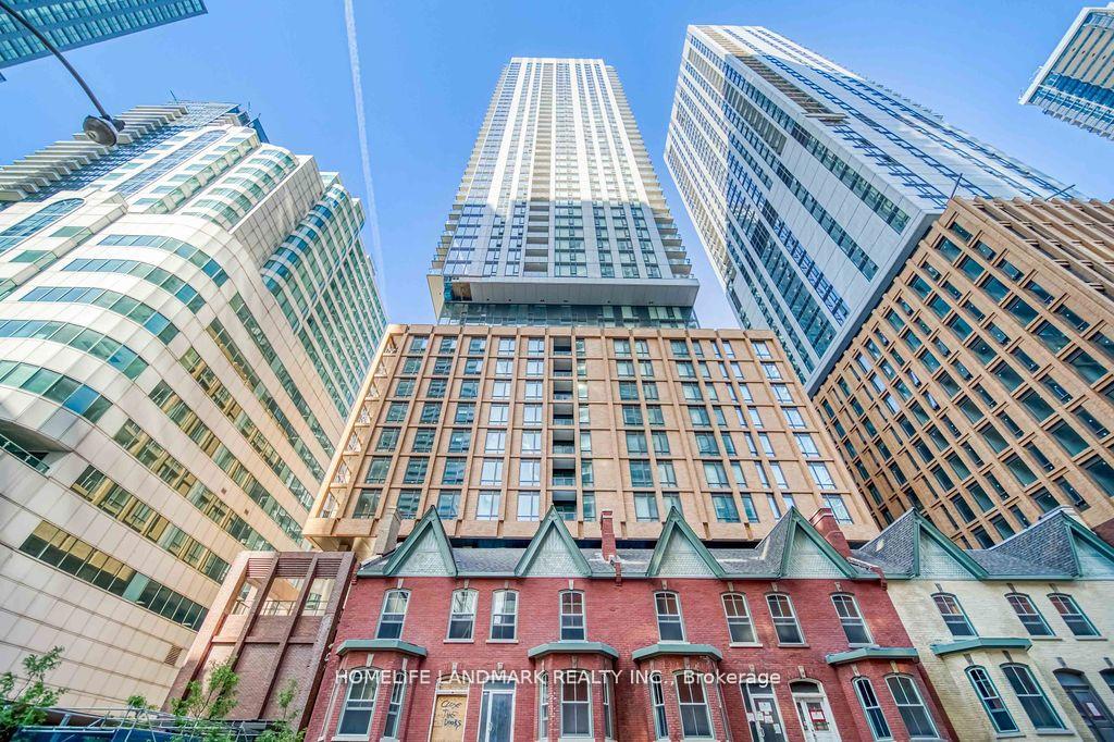 8-widmer-street-toronto-ontario-c13138758