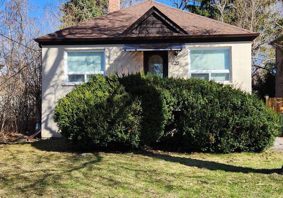 126-olive-avenue-north-york-ontario-c13138770