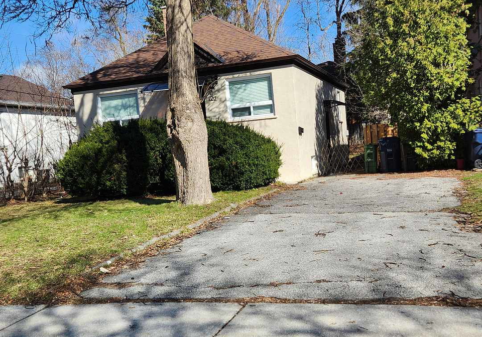 126-olive-avenue-north-york-ontario-c13138770