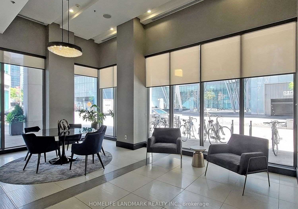 19-grand-trunk-crescent-toronto-ontario-c13138810