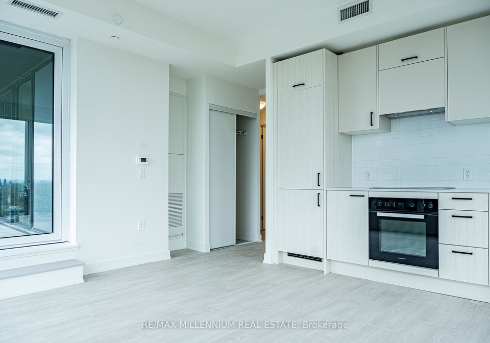 1-quarrington-lane-north-york-ontario-c13138922