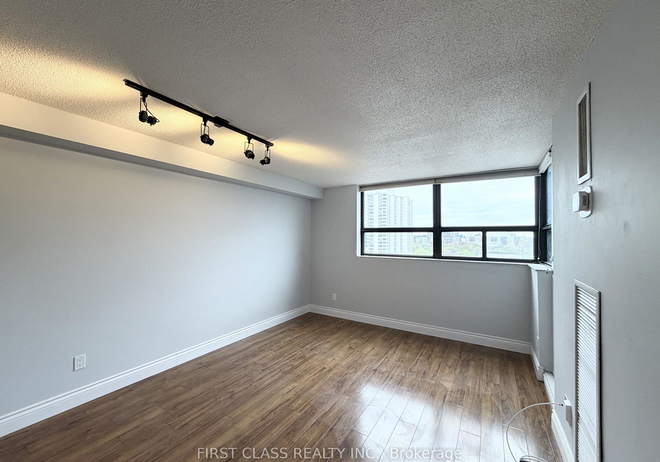 80-saint-patrick-street-toronto-ontario-c13139192