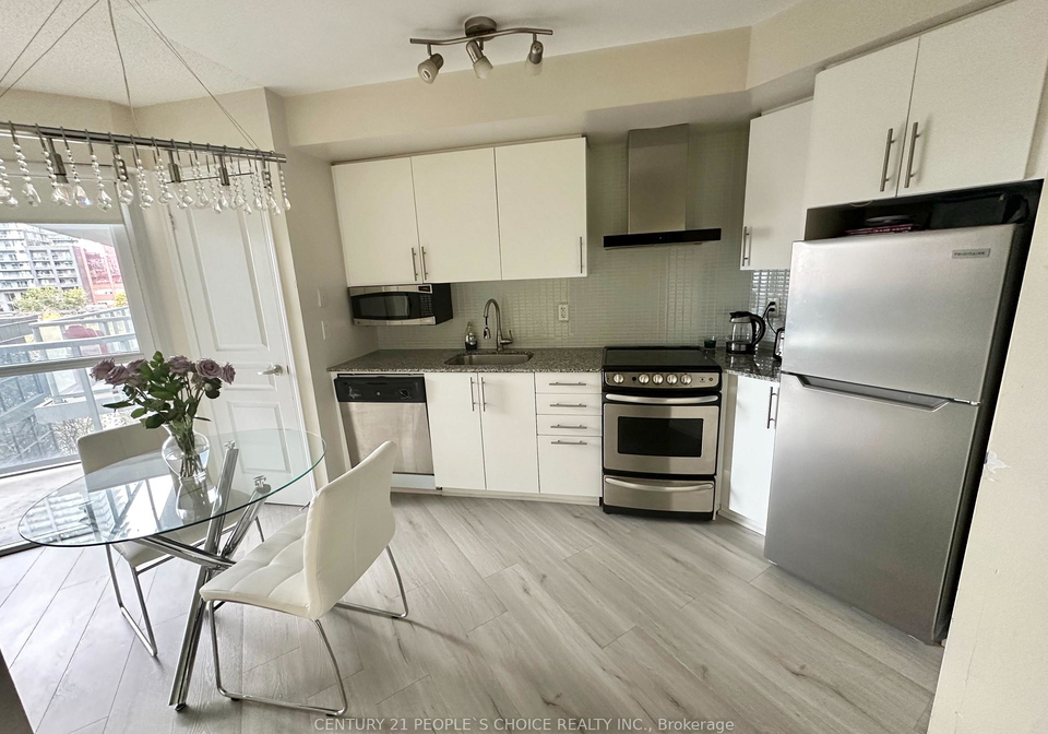 352-front-street-w-toronto-ontario-c13139198
