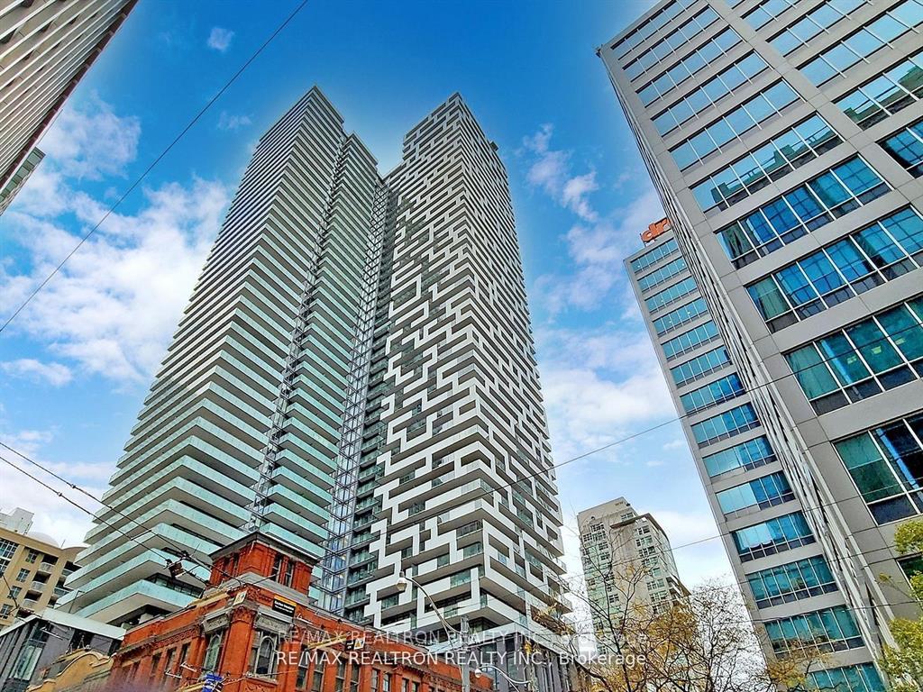 20-lombard-street-toronto-ontario-c13139356