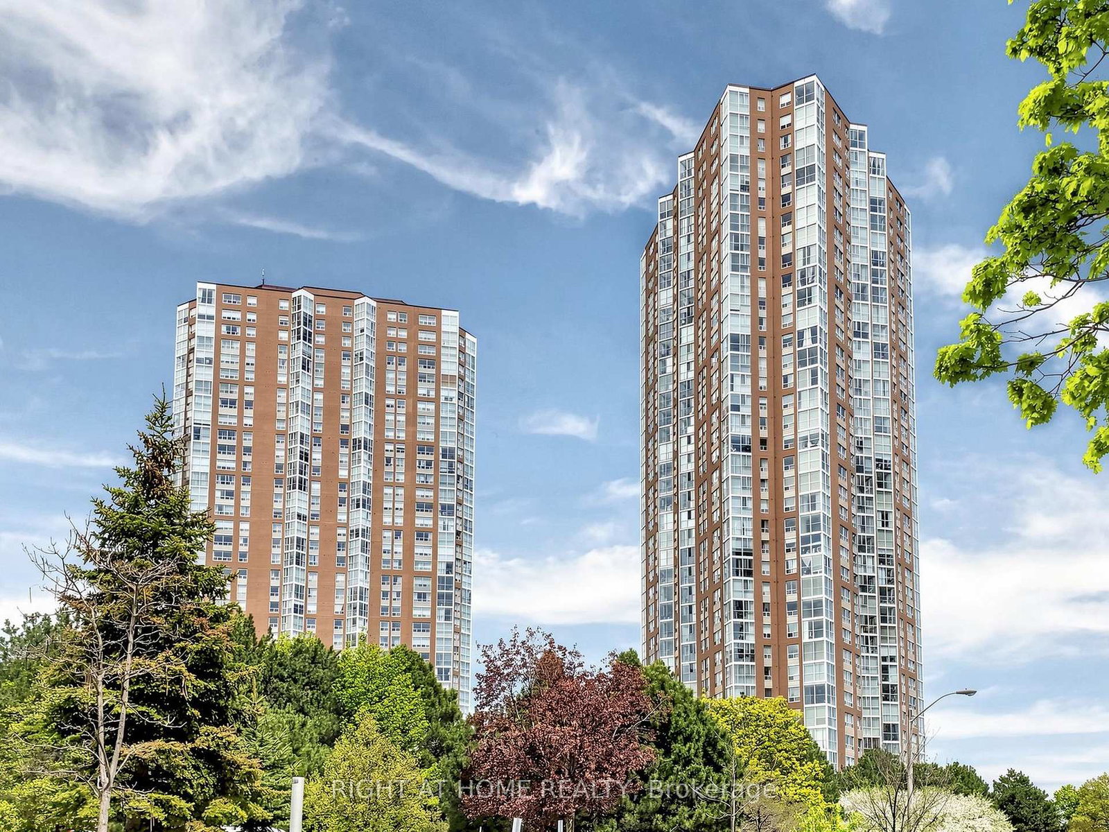 5-concorde-place-north-york-ontario-c13139362