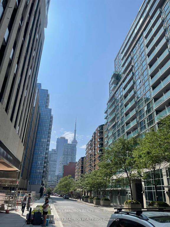 121-st-patrick-street-toronto-ontario-c13139392