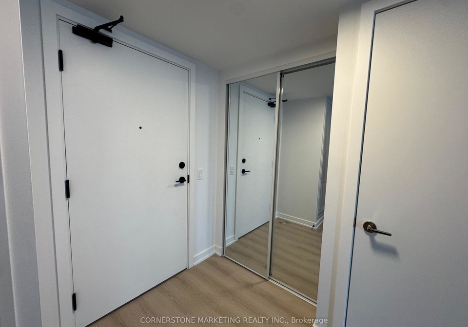 100-queen-street-e-toronto-ontario-c13139442