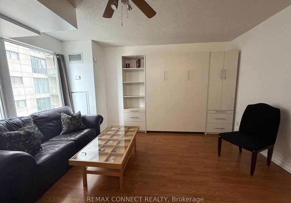 200-victoria-street-toronto-ontario-c13139456
