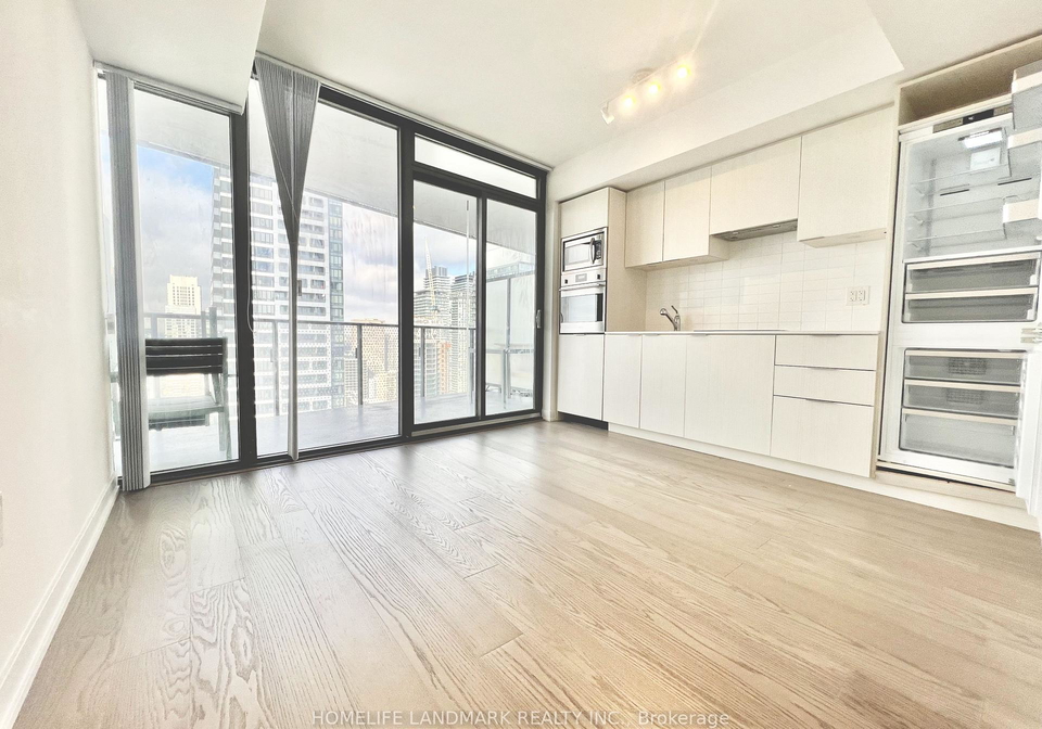 11-wellesley-street-w-toronto-ontario-c13139534
