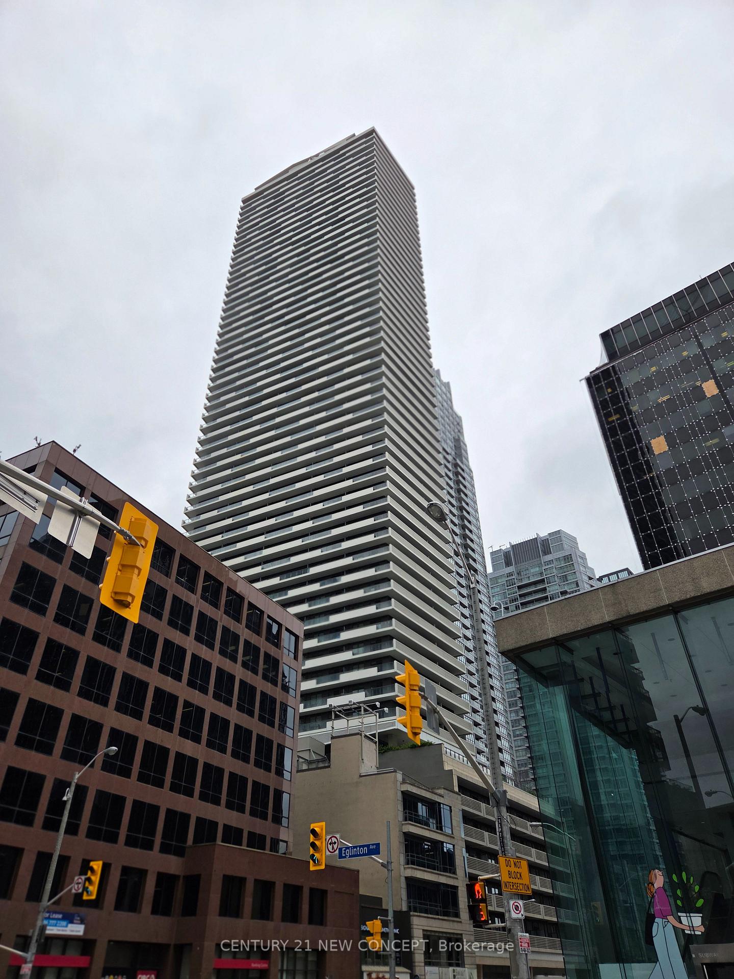 2221-yonge-street-toronto-ontario-c13139654