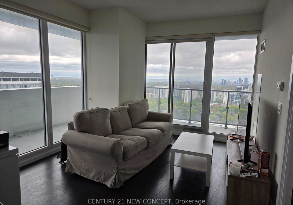 2221-yonge-street-toronto-ontario-c13139654