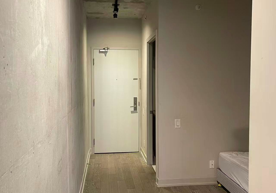 39-brant-street-toronto-ontario-c13139784