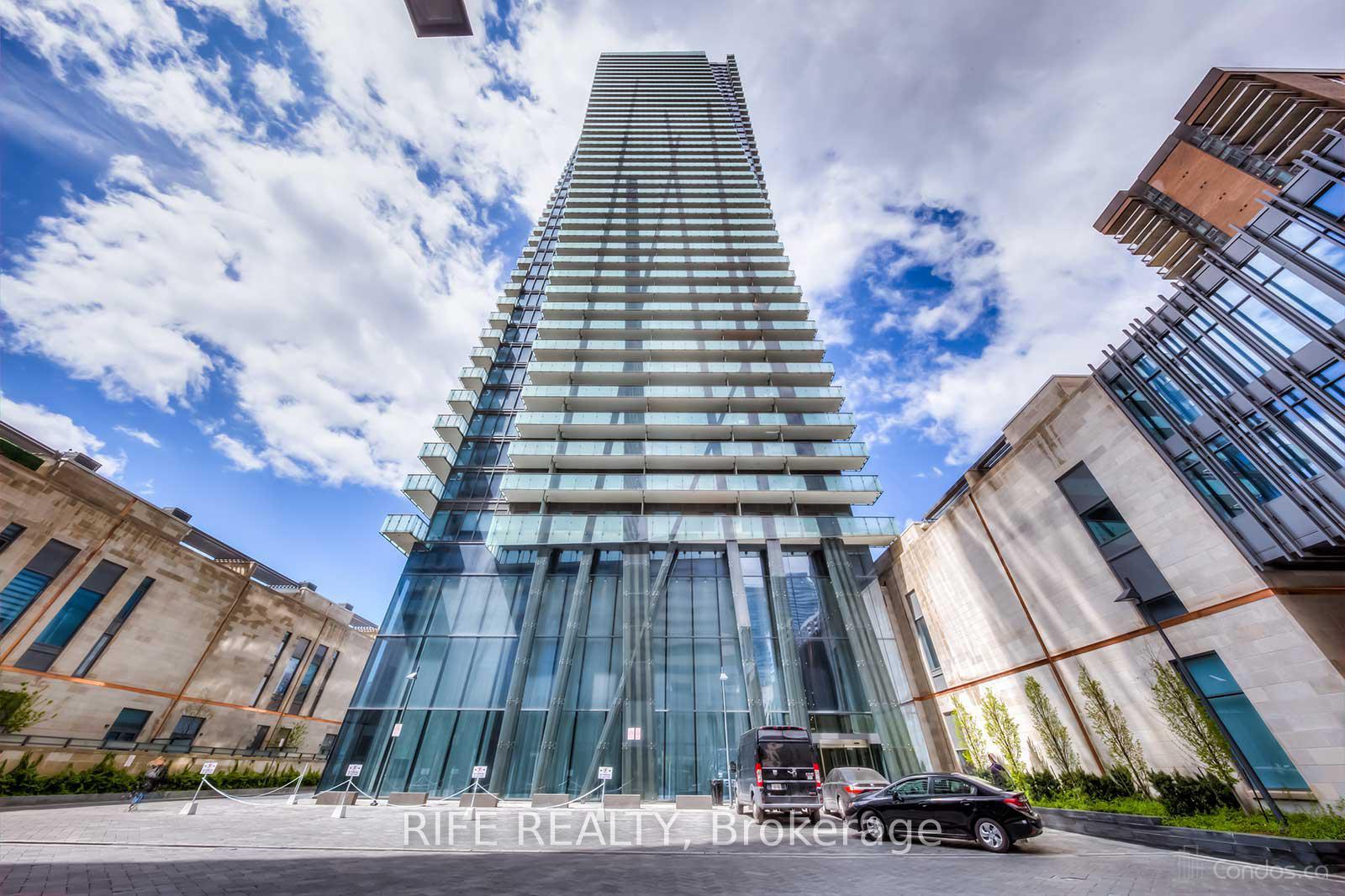 1080-bay-street-toronto-ontario-c13139796