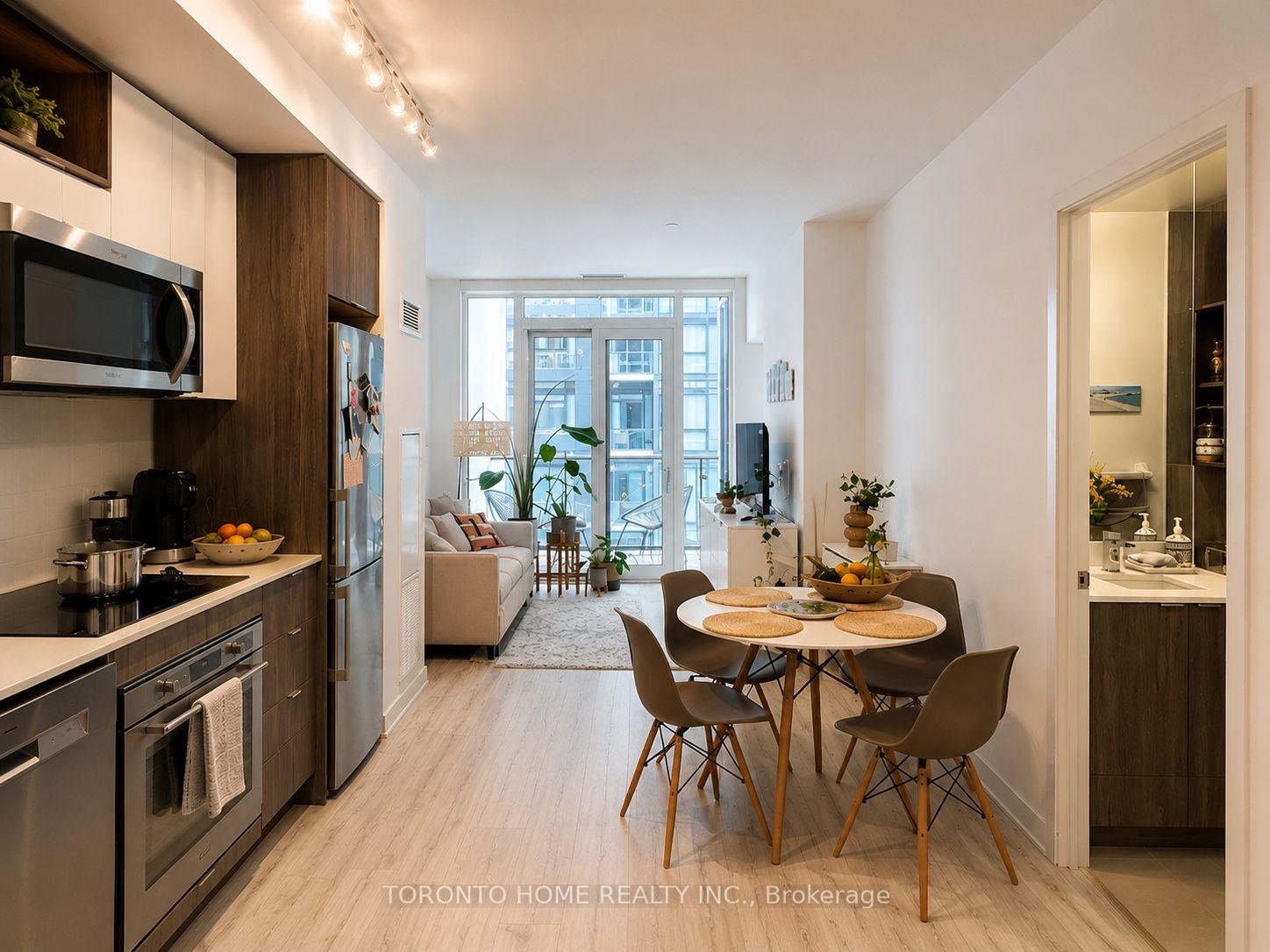 60-princess-street-toronto-ontario-c13139834