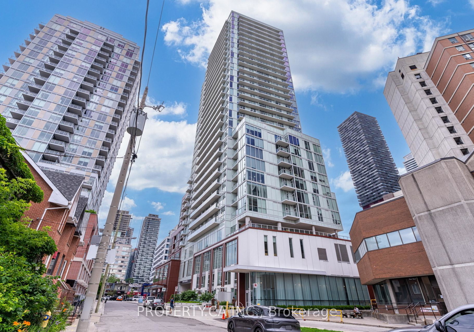 33-helendale-avenue-toronto-ontario-c13139900