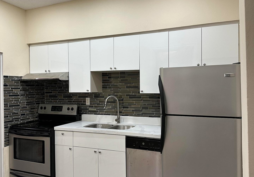 397-brock-avenue-toronto-ontario-c13139942