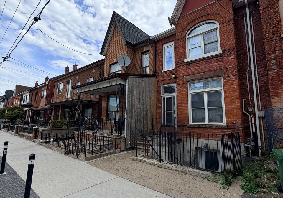 41-gladstone-avenue-toronto-ontario-c13139960