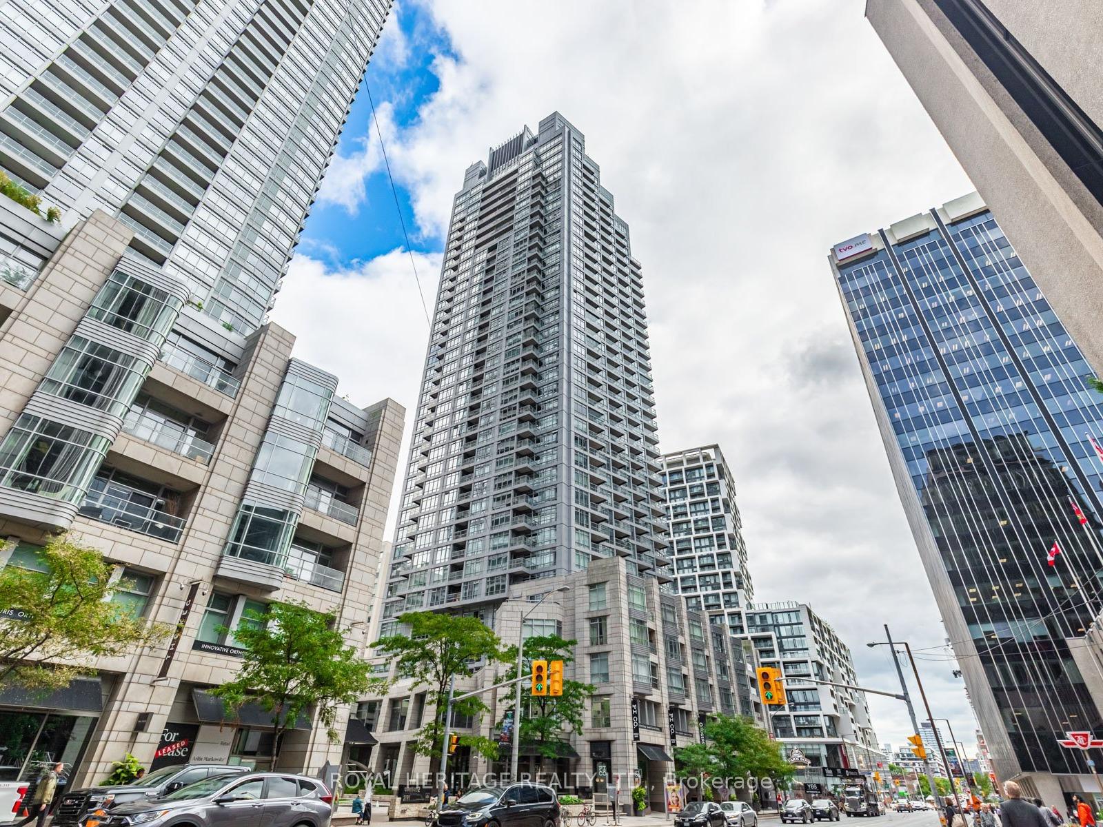 2181-yonge-street-toronto-ontario-c13139966