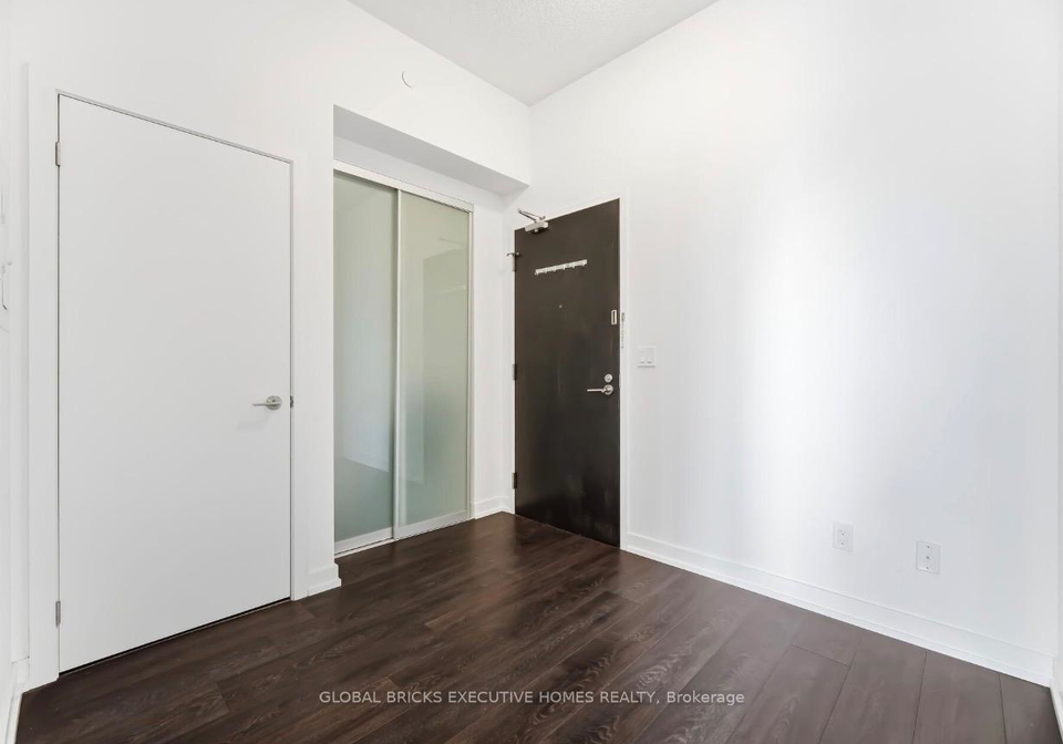 297-college-street-toronto-ontario-c13140148