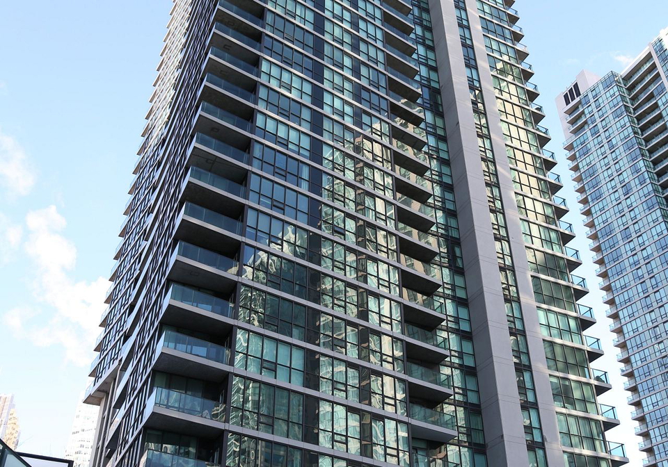 18-harbour-street-toronto-ontario-c13140228