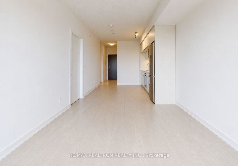 25-adra-grado-way-north-york-ontario-c13140346