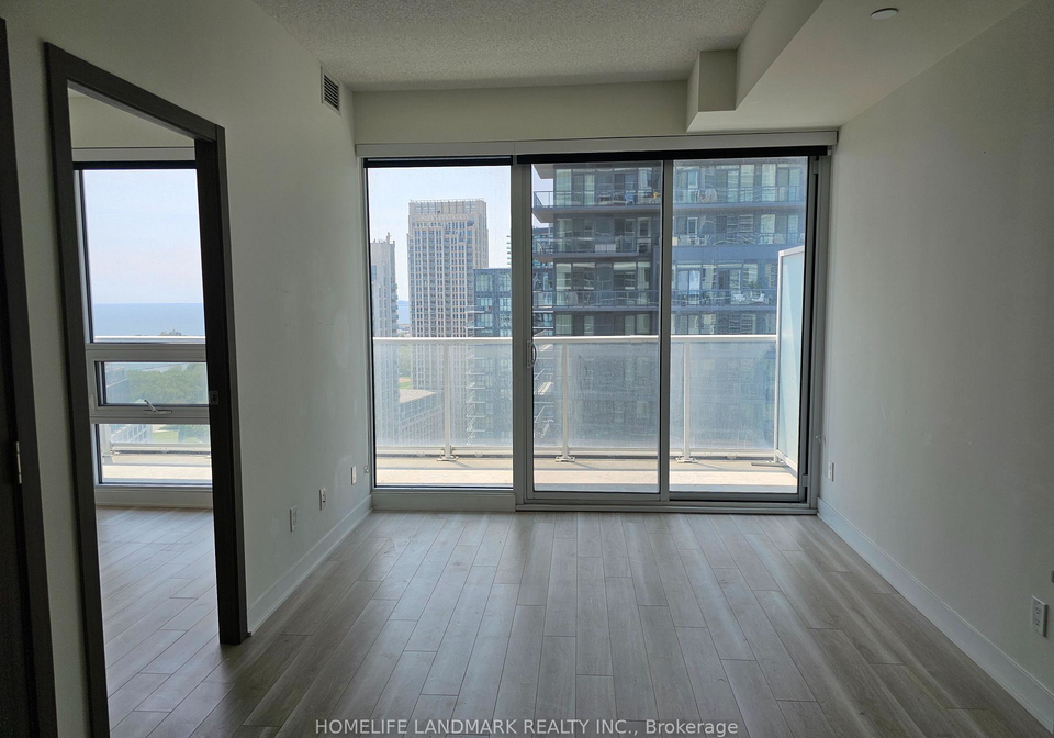 19-bathurst-street-toronto-ontario-c13140360