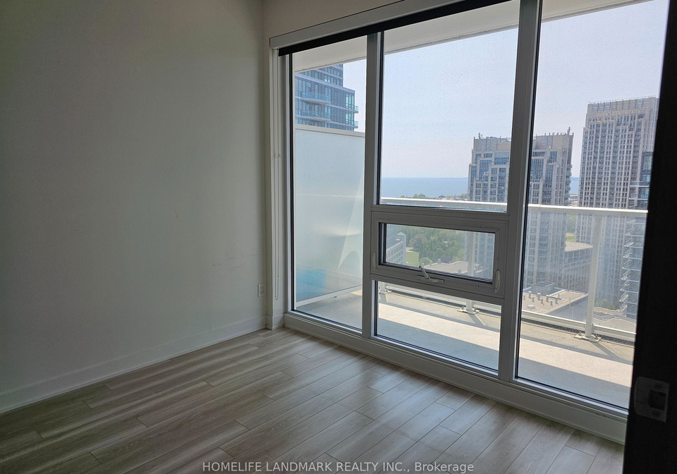19-bathurst-street-toronto-ontario-c13140360