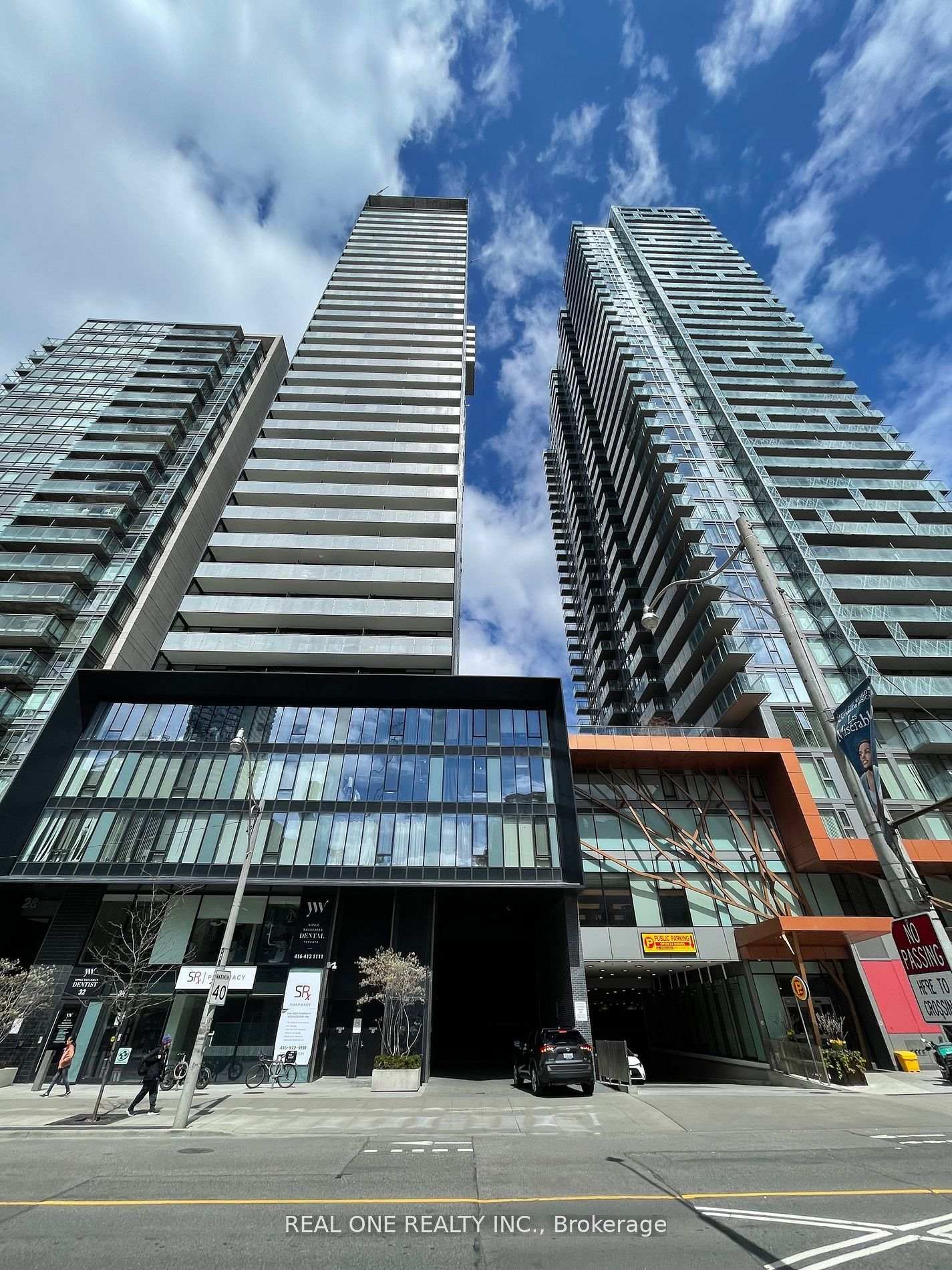 28-wellesley-street-e-toronto-ontario-c13140362