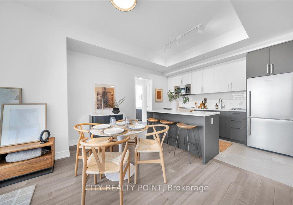 664-spadina-avenue-toronto-ontario-c13140526