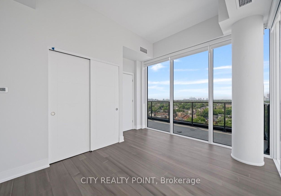 664-spadina-avenue-toronto-ontario-c13140530