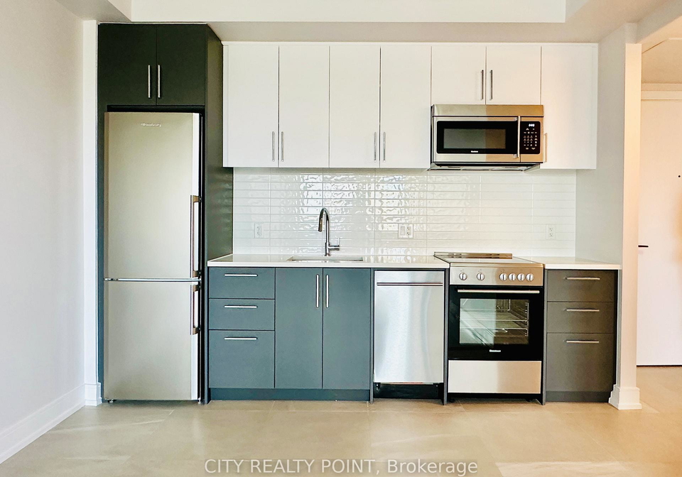 2525-bathurst-street-toronto-ontario-c13140700