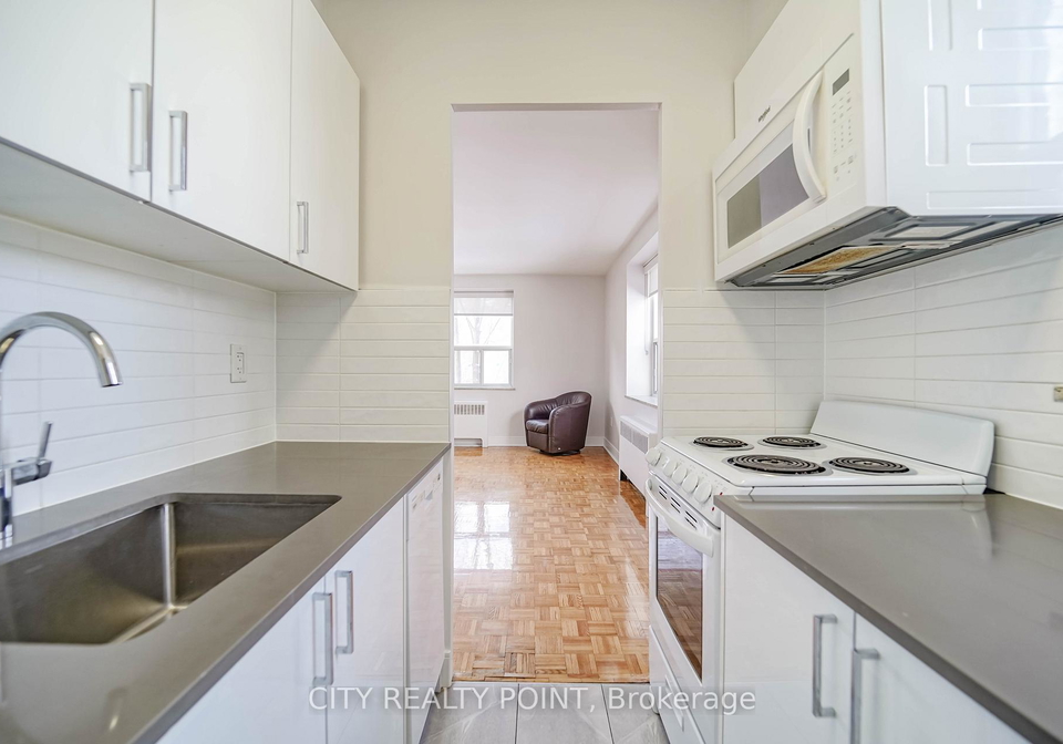 1291-bayview-avenue-n-east-york-ontario-c13140706